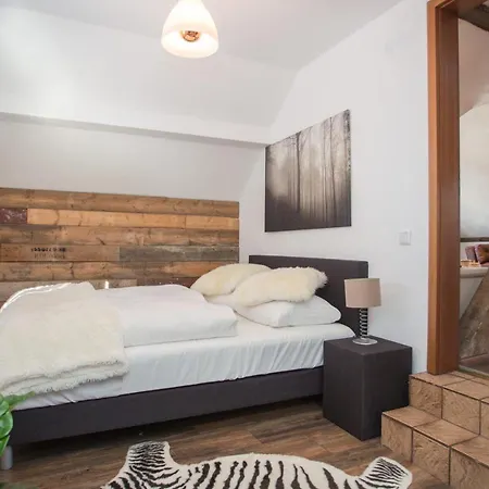 - Brilonerstrasse 16 Siedlinghausen 'royal' Holiday home *